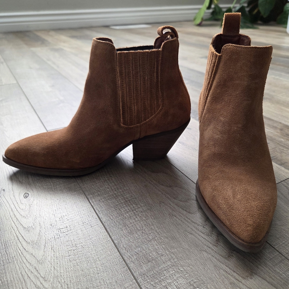 Elegant Tan Ankle Booties